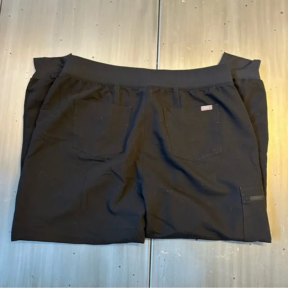 Figs Black Zamora Jogger Scrub Pants size XXL Petite 2XL XXL/P - Picture 3 of 5